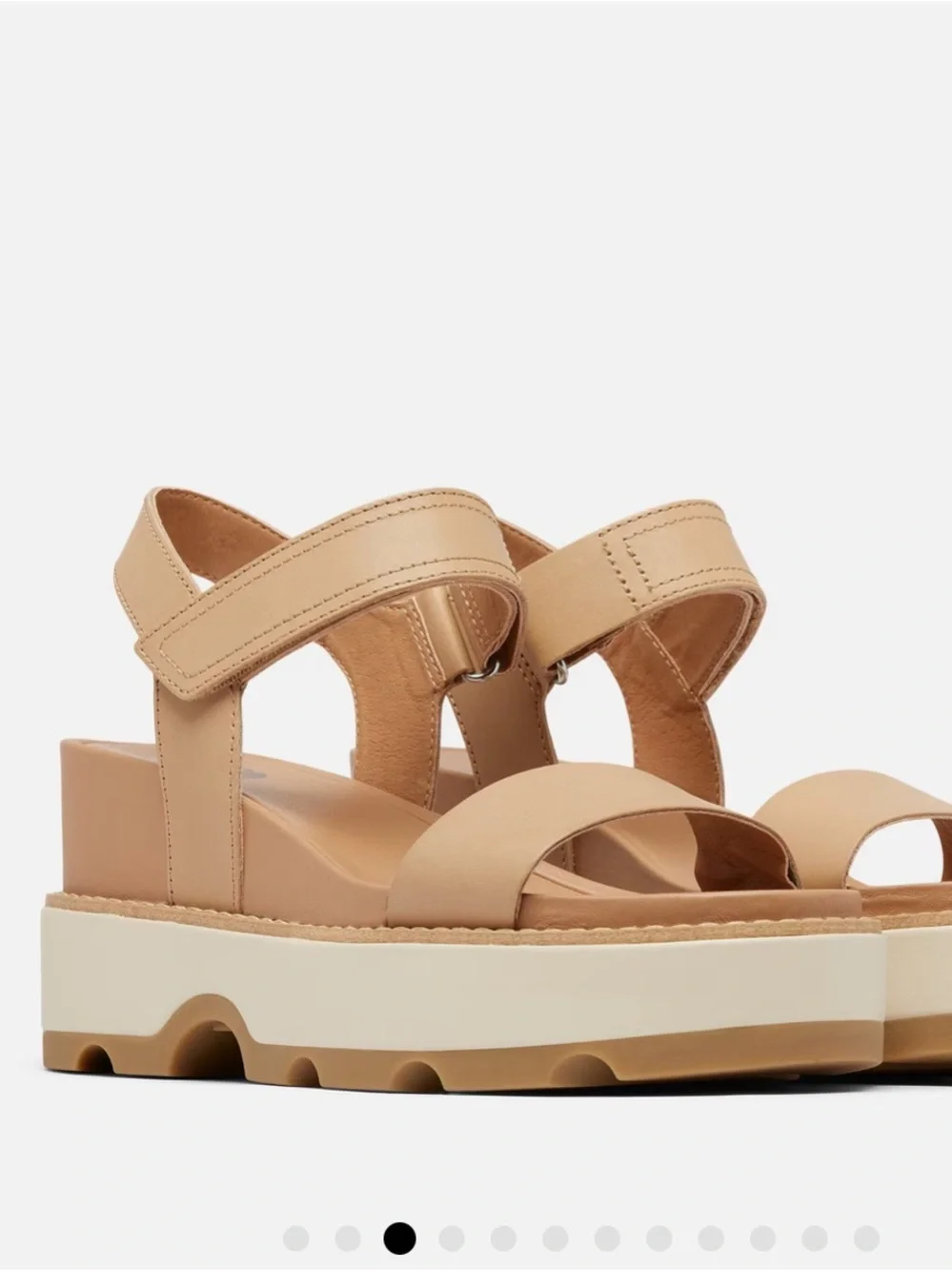 Sorel Joanie IV V-Strap Wedge Sandal - Tan & Cream